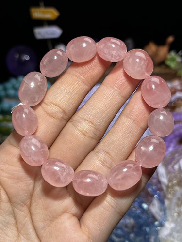 NO.8726天然粉晶糖豆手链约11.8mm40.7g