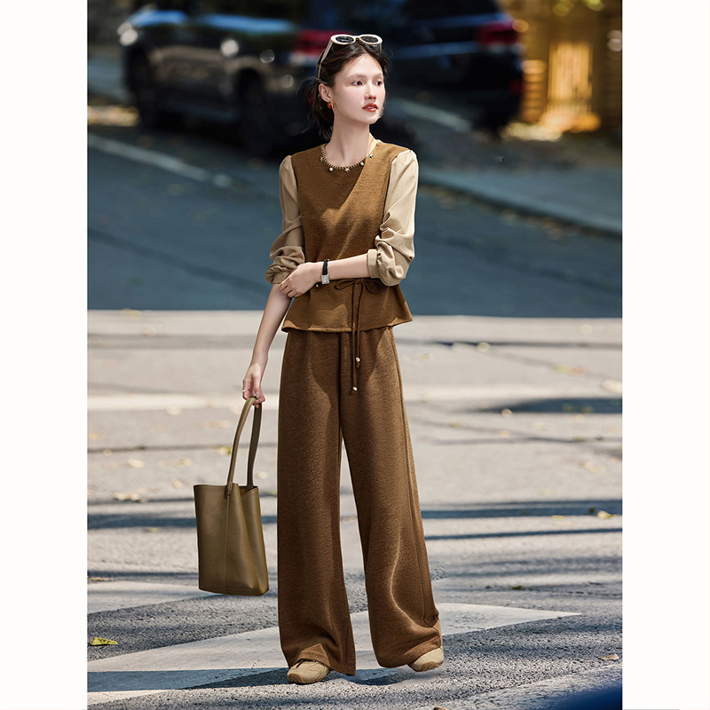 苏醒的乐园2026春季新款气质圆领拼接衬衫阔腿长裤套装女