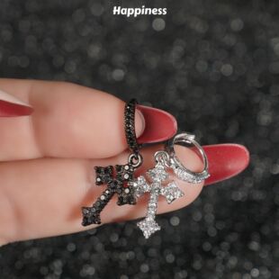 合金耳饰 满锆十字架耳钉新款暗黑风潮女潮男耳饰冷淡风耳环