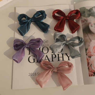 女孩超仙法式风顶夹定型后脑勺