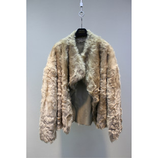 Zoehope 25新款轻柔小湖羊皮毛一体两面穿简约轻奢短款皮草外套女