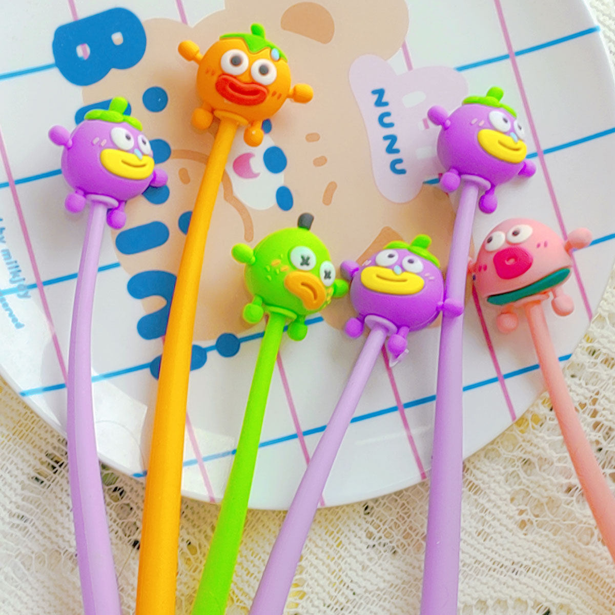 과일 몬스터 쉐이크 젤 펜 스윙 스윙 실리콘 워터 펜 블랙 소프트 접착제 펜 학생 선물 서명 펜