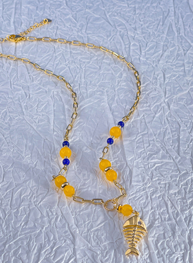 小鱼骨蜜蜡项链配青金石