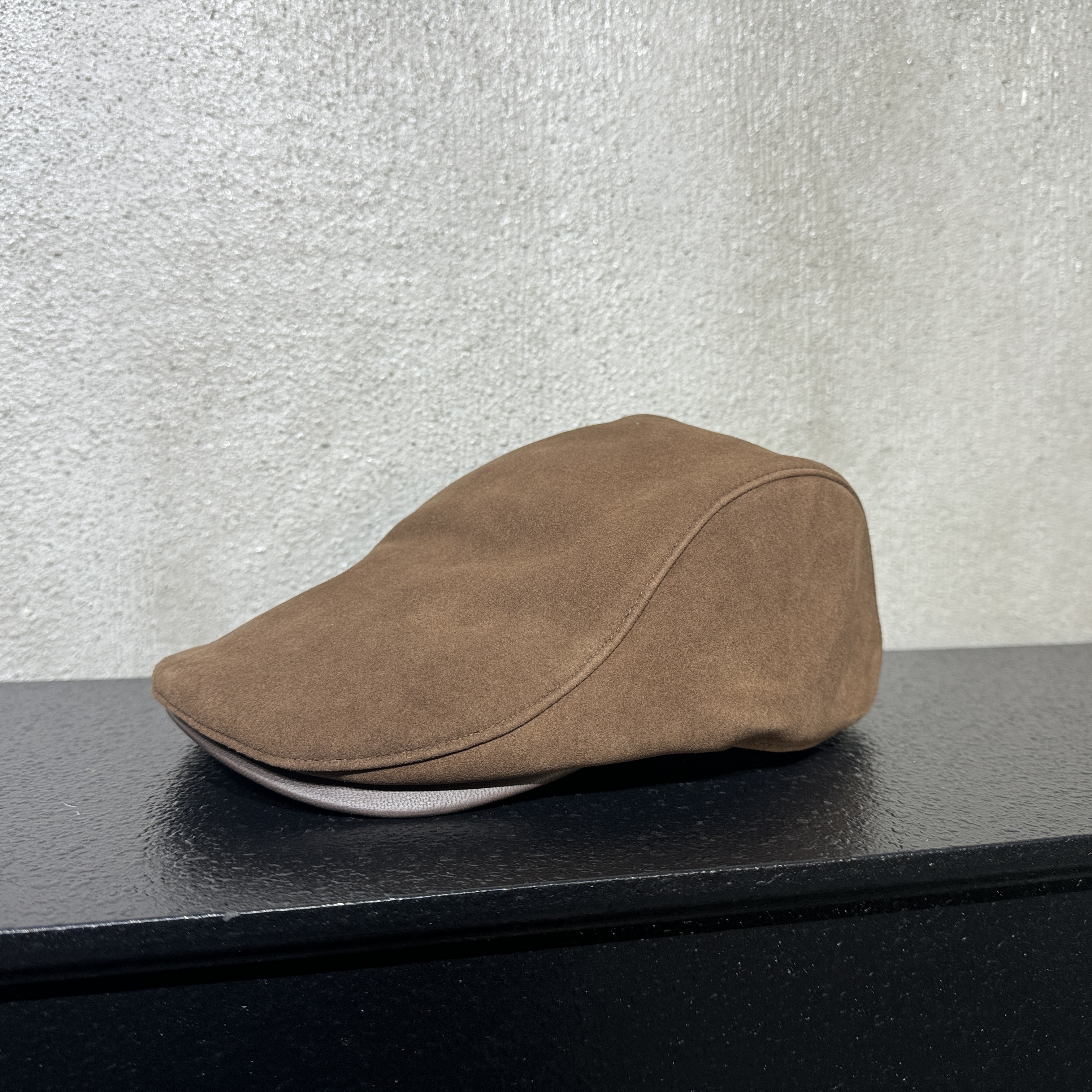 高端】限量 真皮小羊皮羊反绒手感柔软细腻 秋冬可调英伦前进帽