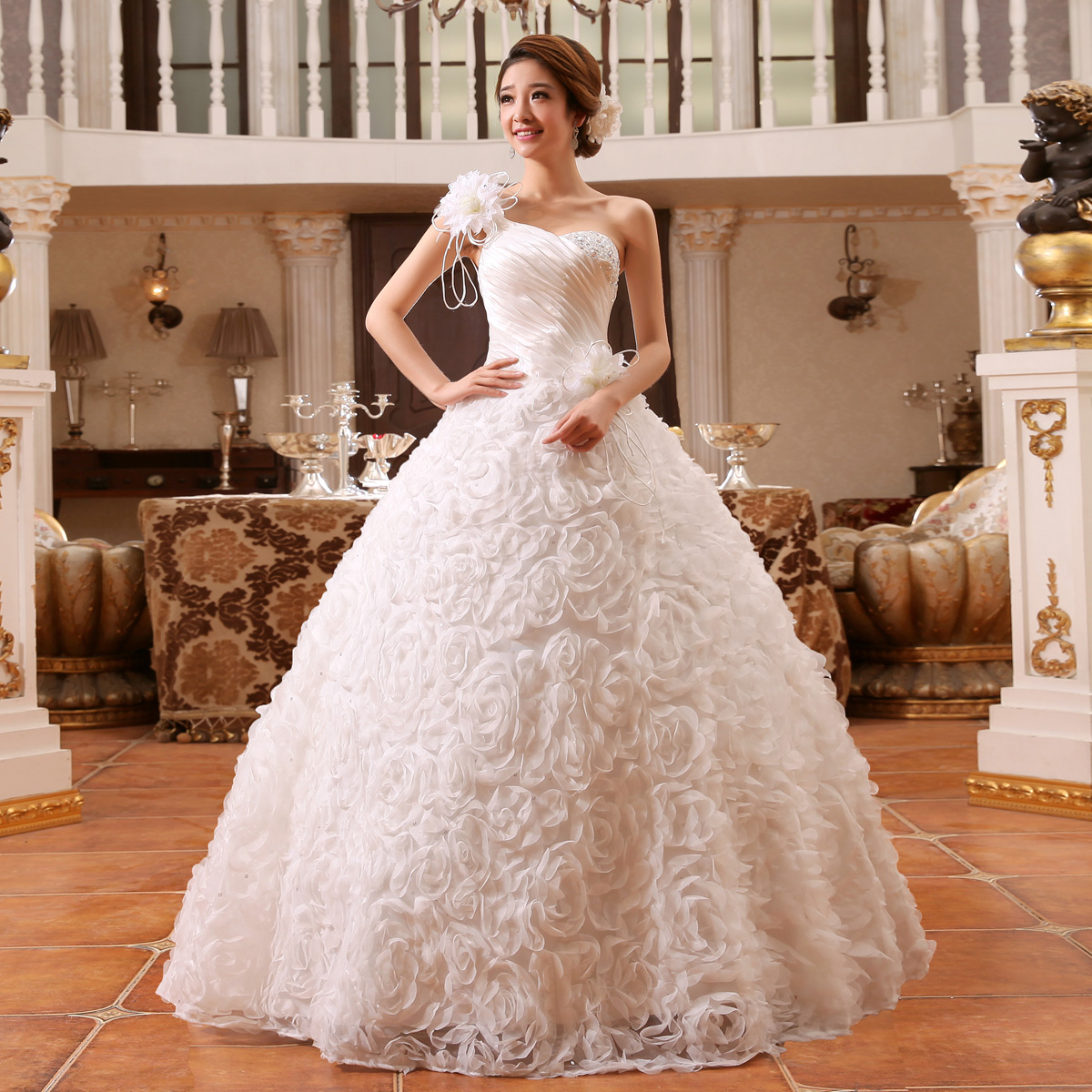 Large -size wedding skirt Simple wedding dress 2024 new temperament bride, little man, shoulder, shoulder, shows thin temperament Large -size wedding skirt Simple wedding dress 2024 new temperament bride, little man, shoulder, shoulder, shows thin temperament
