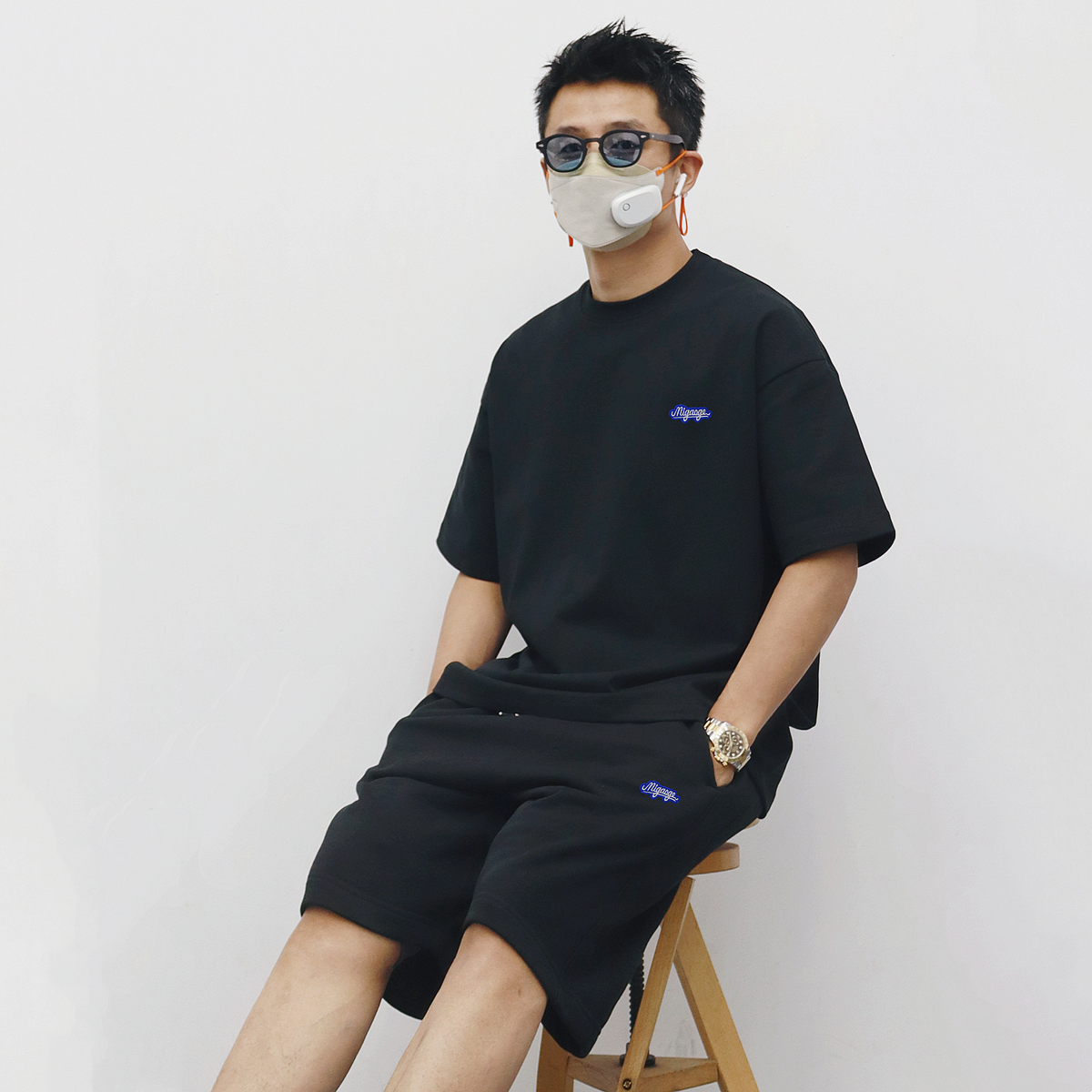 【配一套】重磅美式简约刺绣宽松舒适纯棉男款基础款潮牌短袖T恤 - 实物图