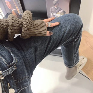 石灰岩版型超棒 薄绒发热小直筒弹力牛仔裤秋冬女