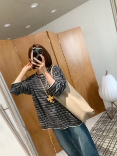 像t的大毛衣 韩国黑白经典不规则细横条纹慵懒松弛gao级套头上衣