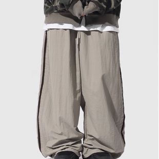 韩国代购25A/W 2 Line Track Nylon Pants 侧边线条尼龙长裤
