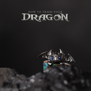 夜煞 Toothless没牙仔白煞天然翡翠欧泊龙吊坠18K金驯龙高手男女