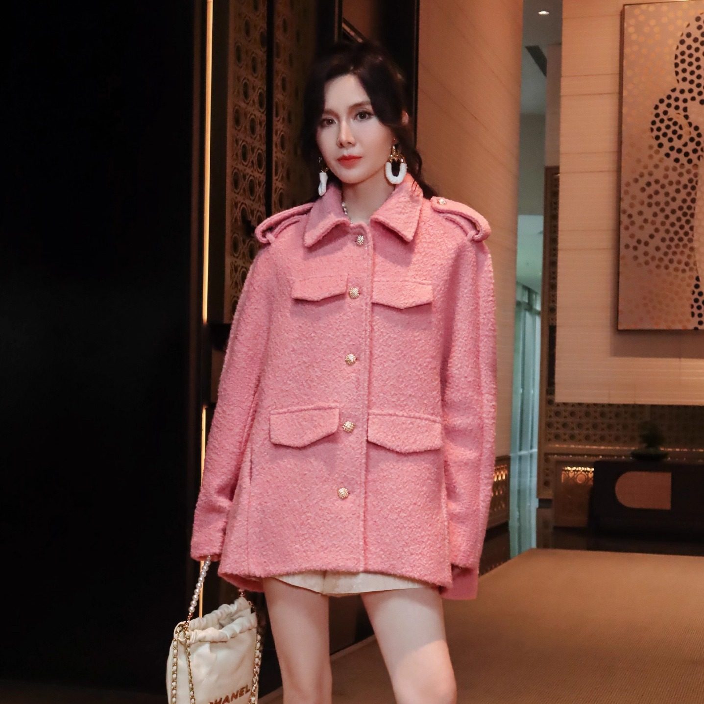 千金温柔风石蕊粉时尚宽松廓形高级感甜美斗篷翻领羊毛圈圈呢外套,女装/女士精品,毛呢外套,淘宝优惠券,粉丝福利购,淘宝优惠卷