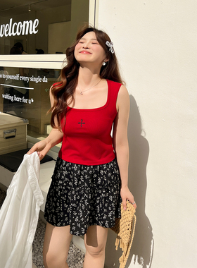 大码百分百女装2025夏季新款微胖mm显瘦红色刺绣U领吊带背心