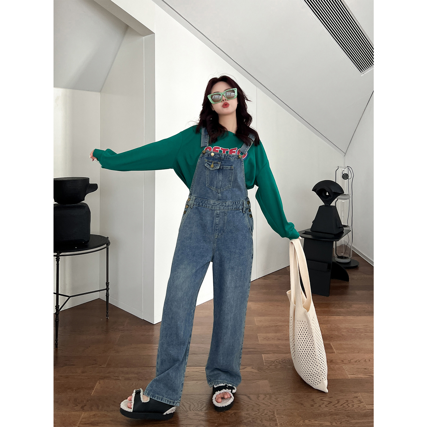 大码百分百2024春夏新款女装微胖mm显瘦直筒背带裤高腰复古牛仔裤