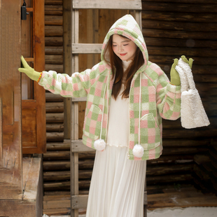 大码百分百女装微胖mm秋冬休闲保暖羊羔毛连帽格纹棉服外套