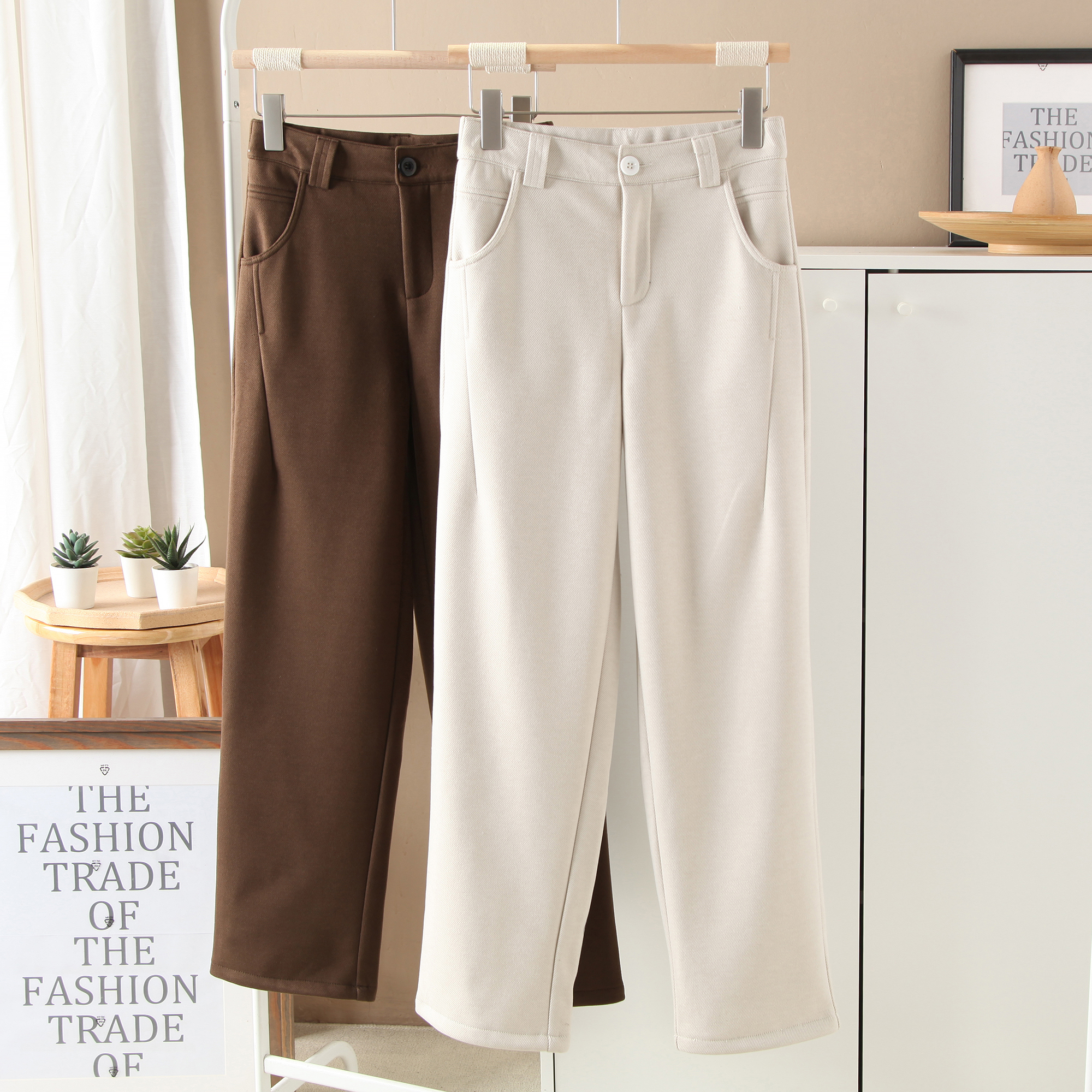 舒适百搭米色休闲裤长裤