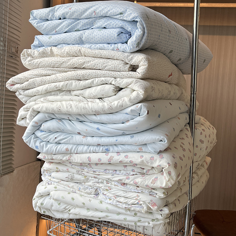 柔软亲肤轻盈保暖春秋冬棉被子