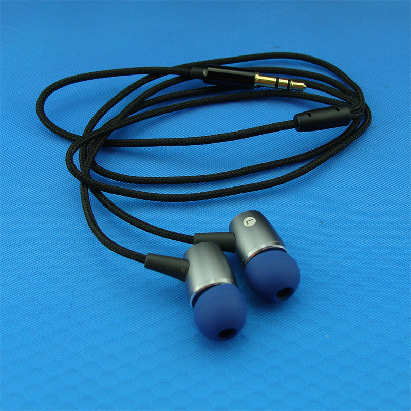 定制短线入耳式耳机重低音立体声金属塞尼戎抗拉配蓝牙接收器适用