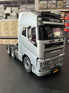 田宫 1/14沃尔沃Volvo FH16 XL750 4X2 RC模型拖头卡车三轴遥控车