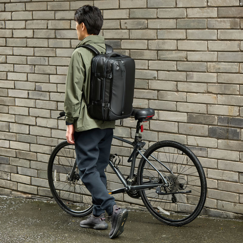 日本Sanwa山业笔记本电脑包大容量防泼水双肩包43升多功能背包出差旅行包干湿分离17寸3WAY上班通勤男包单肩