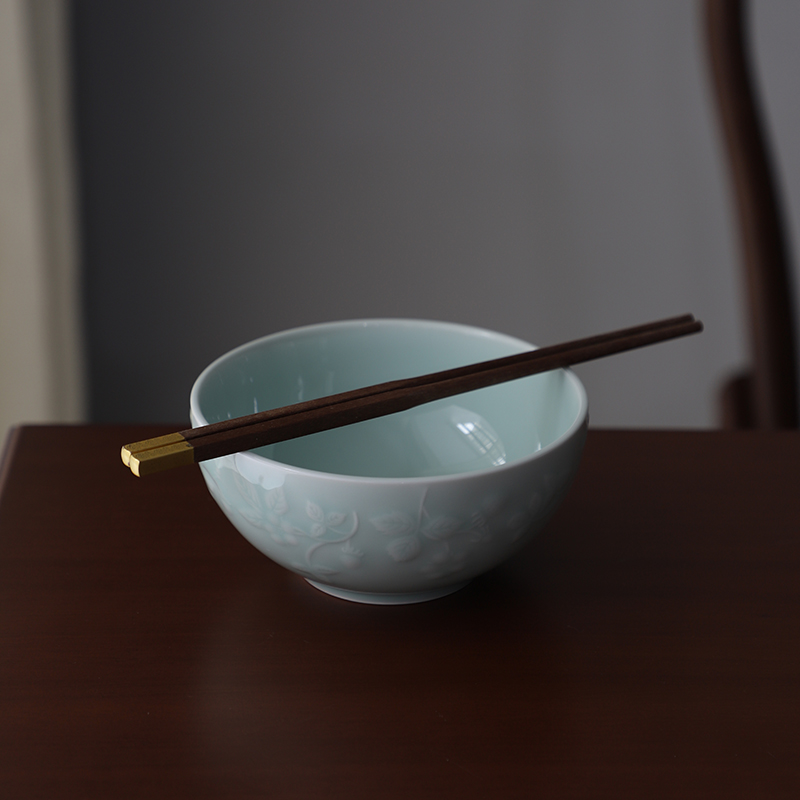 陶瓷浮雕草莓大饭碗家用6寸面碗