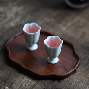 家用酒具小酒盅0.2两 山水一间花口高脚杯陶瓷品酒杯茶杯中式