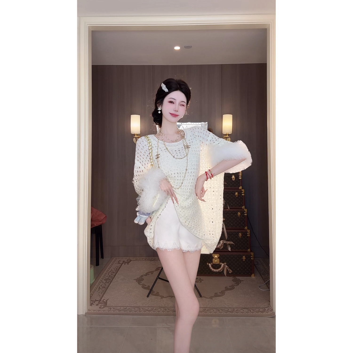 Sun雅乔 夏秋新款重工百搭钉珠钉钻蕾丝花边拼接白色休闲短裤女