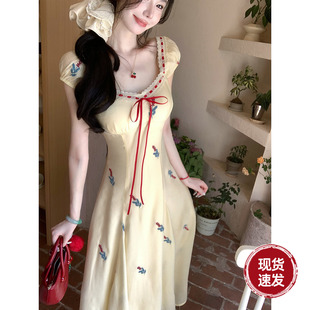 新款 Sun雅乔 本夏季 双版 领口系带复古花朵刺绣连衣裙 加州日出