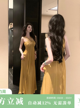 Sun雅乔【金缕摇曳】春夏辣妹性感复古设计感交叉编织挂脖连衣裙