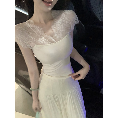 Sun雅乔 夏季短袖T恤莱赛尔蕾丝拼接修身内搭背心上衣女