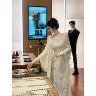 连衣裙 秋冬加厚德绒立体花朵温柔白月光长袖 Sun雅乔 京洛佳人