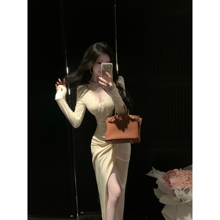 Sun雅乔【白色梦境】2026春装修身亮片钉钻腰抽皱V领长袖连衣裙