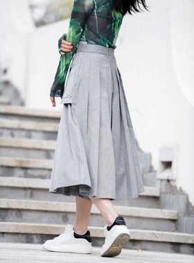 赔钱给钱就出 SM各1件 欧美风秋冬款灰色半身伞裙 垂坠面料有分量