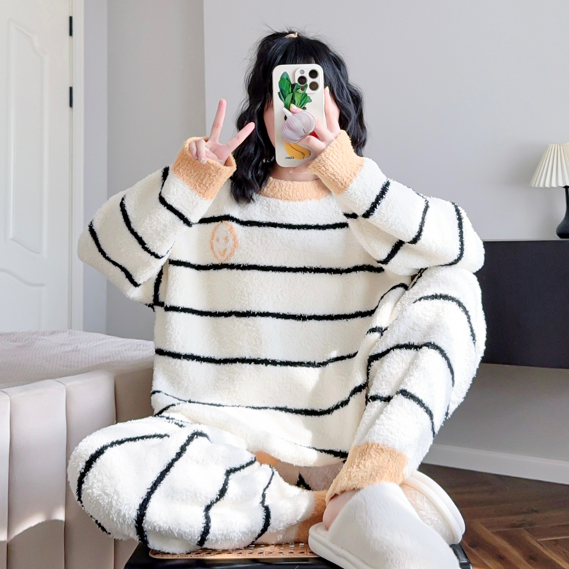 冬季半边绒睡衣女加厚笑脸家居服