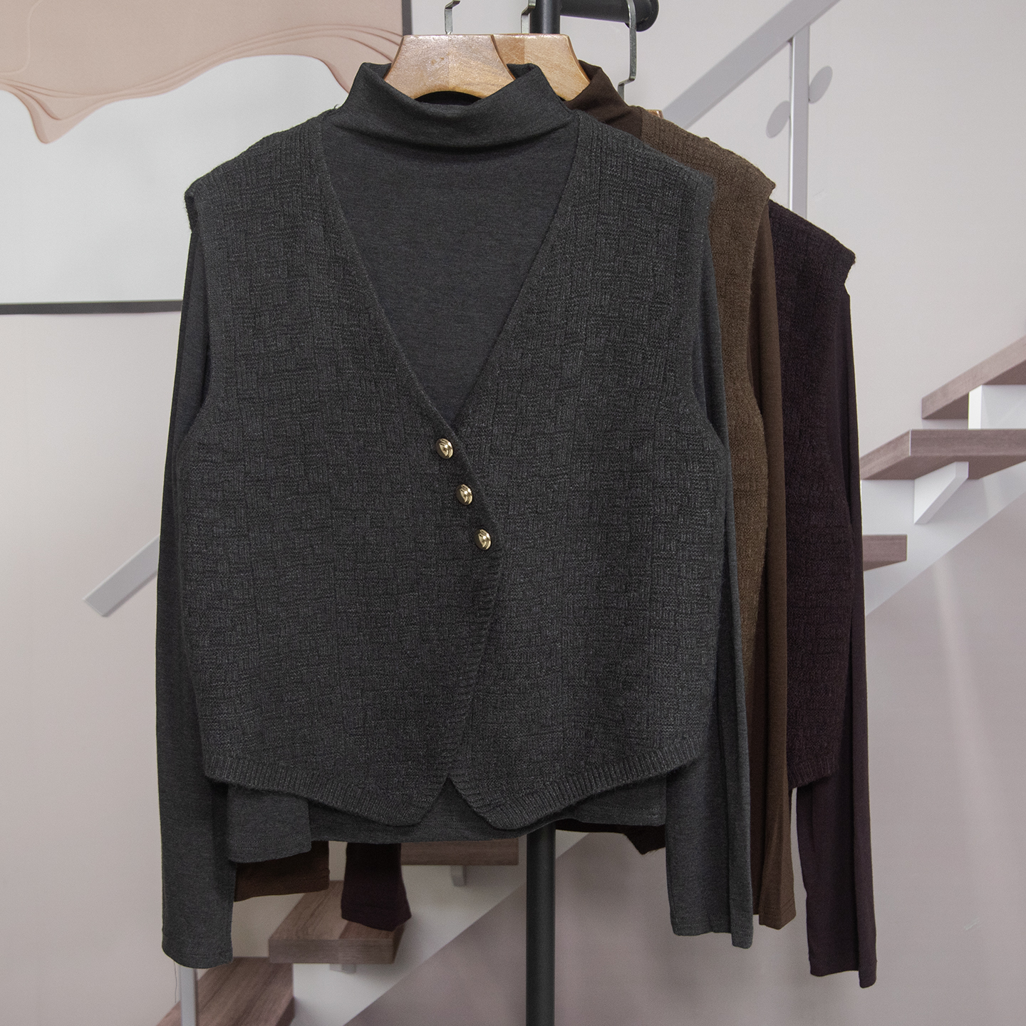 显瘦百搭好看的两件套T恤