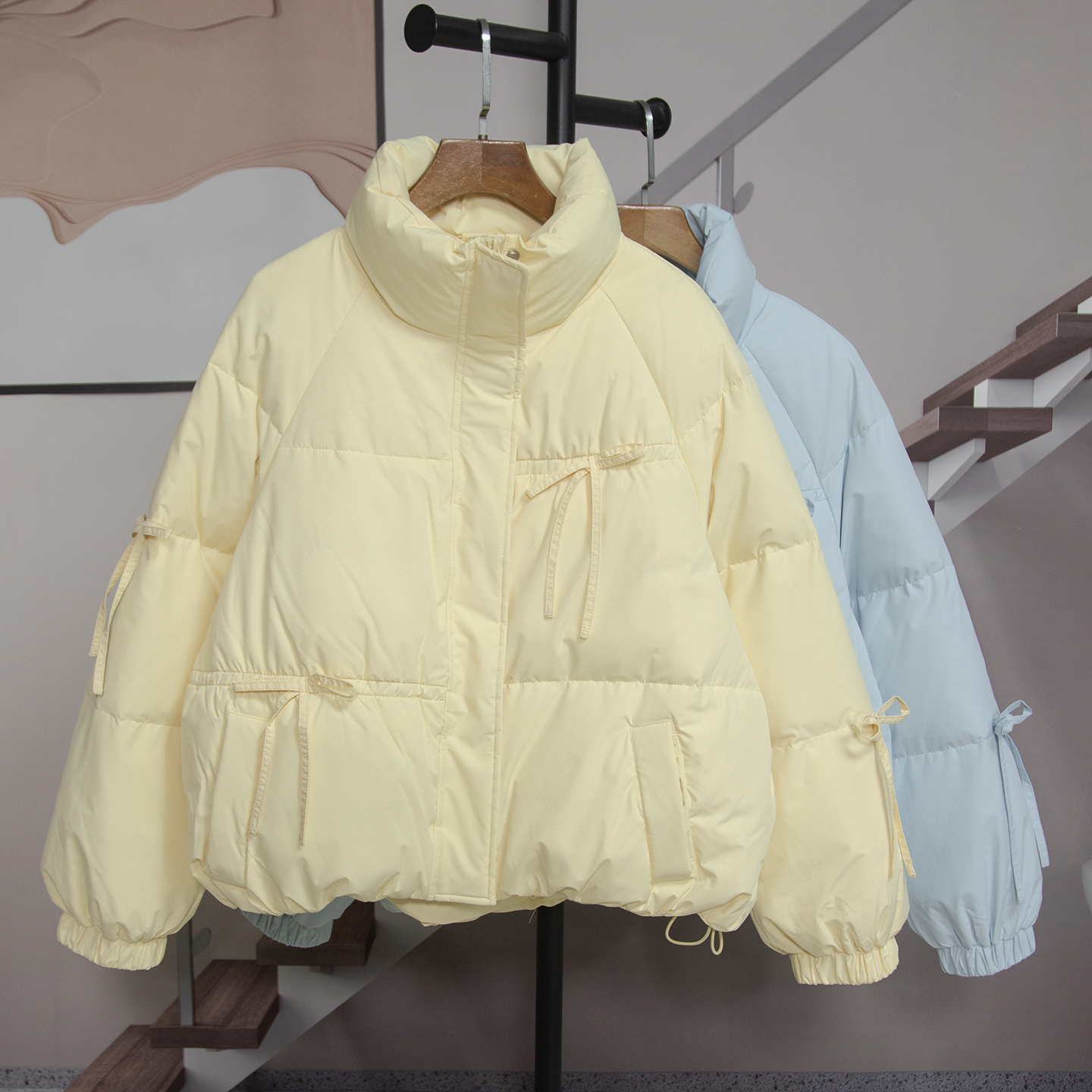 时尚立领白鸭绒羽绒服女2025冬季新款宽松百搭休闲韩版外套25312