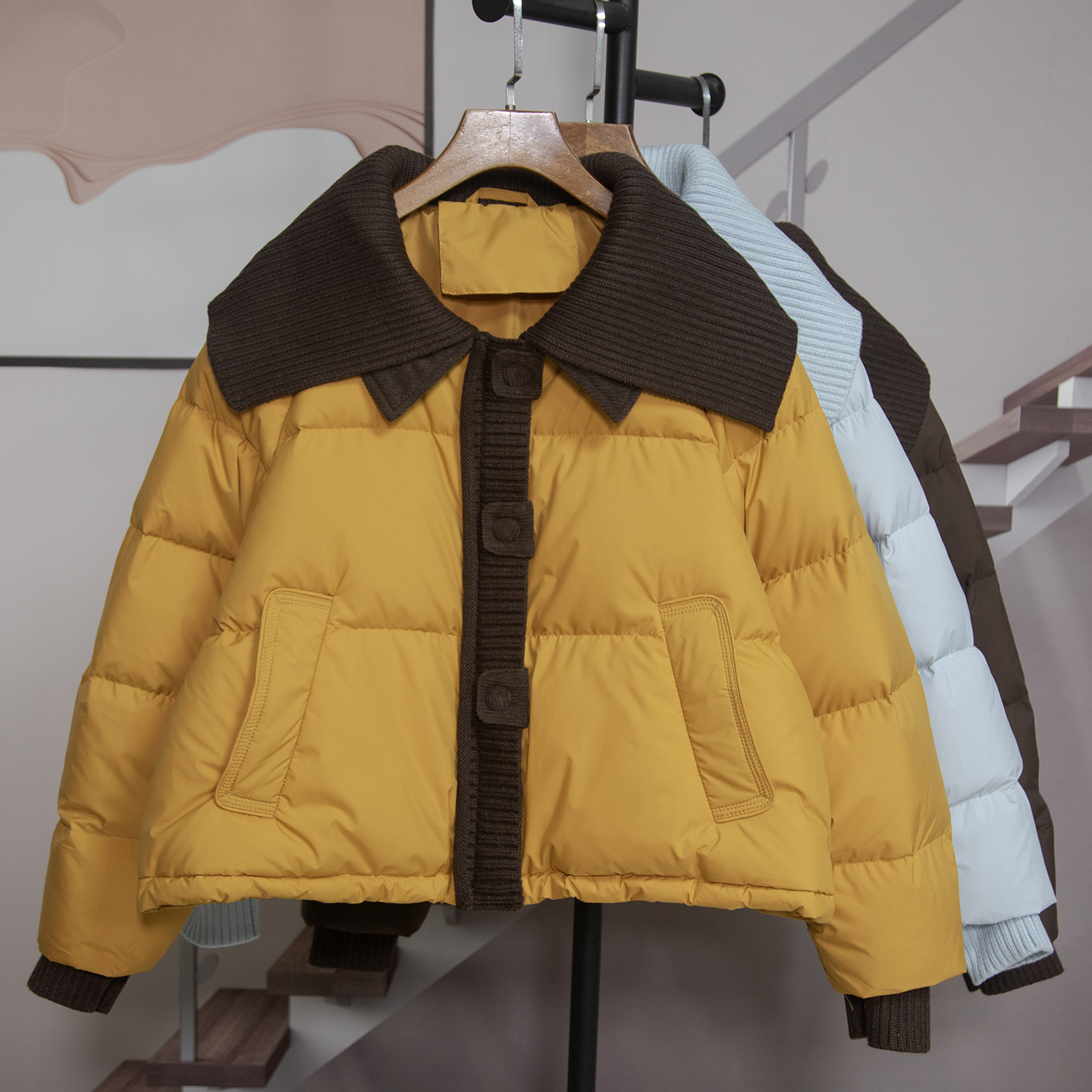 时尚宽松鸭绒羽绒服双层翻领