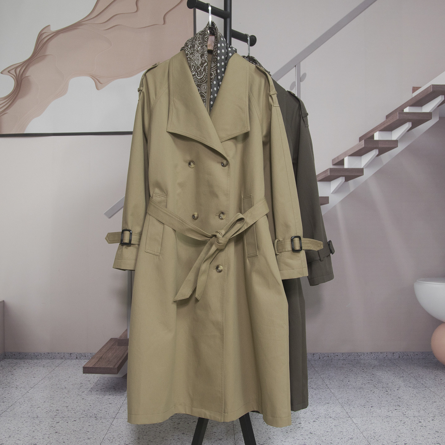 英伦风大翻领双排扣中长款风衣女2026秋季新款时尚百搭外套潮5549