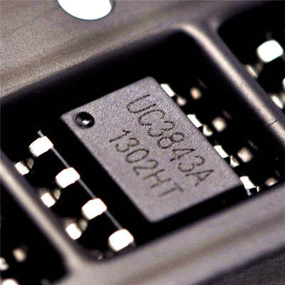 贴片 UC3843 KA3843 电流模式PWM调制控制器 SOP-8