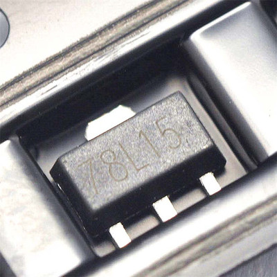 贴片稳压管 CJ78L15 78L15 SOT89 三端稳压15V (20只)