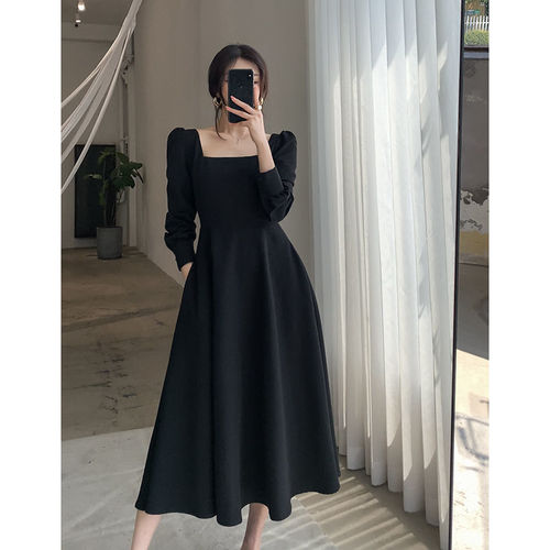 Hepburn style small black skirt women's 2021 spring and Autumn New Retro square neck long knee black temperament dress long skirt