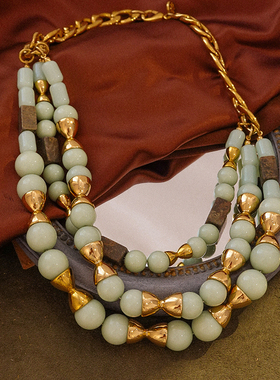 一所华丽复古夸张多层天然石项链