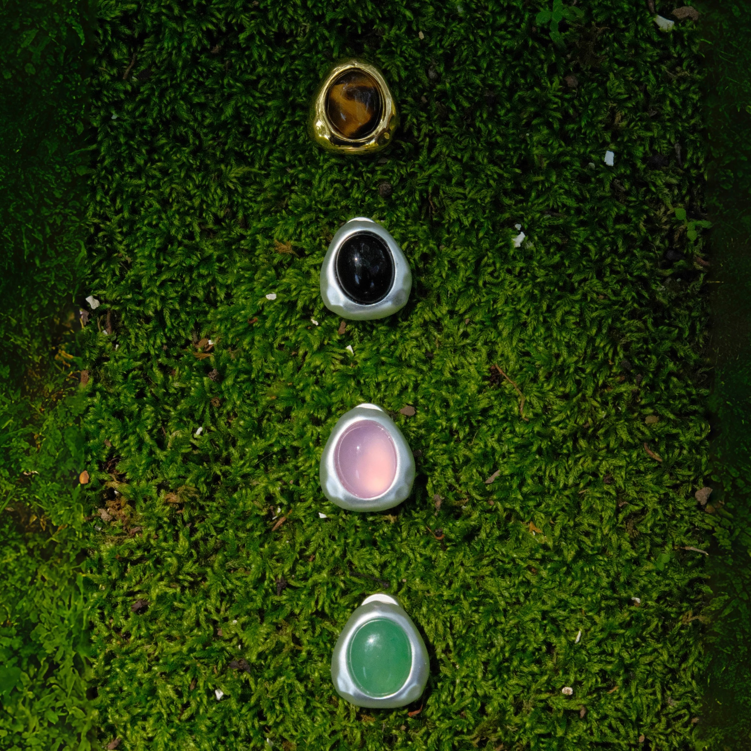 《爪哇秘境》旷境疗愈系四色天然石半手工捶打纹复古三角耳钉