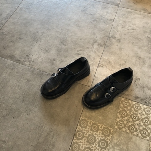 欧美英伦风布洛克鞋女黑色圆头金属扣带一脚蹬通勤单鞋百搭小皮鞋