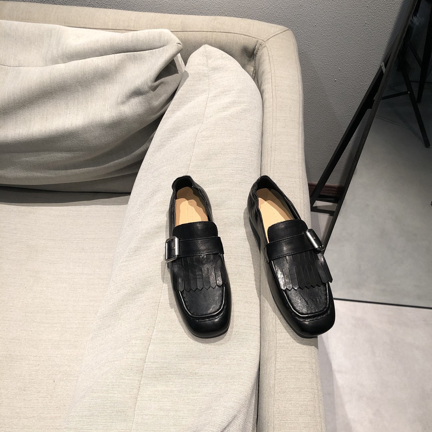 真皮女单鞋春秋英伦风流苏乐福鞋女黑色方头皮带扣平底百搭小皮鞋,女鞋,牛津鞋/布洛克鞋/德比鞋,淘宝优惠券,粉丝福利购,淘宝优惠卷