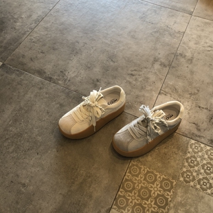 女2026年新款 百搭舒适运动板鞋 韩版 厚底系带休闲鞋 时尚 真皮德训鞋