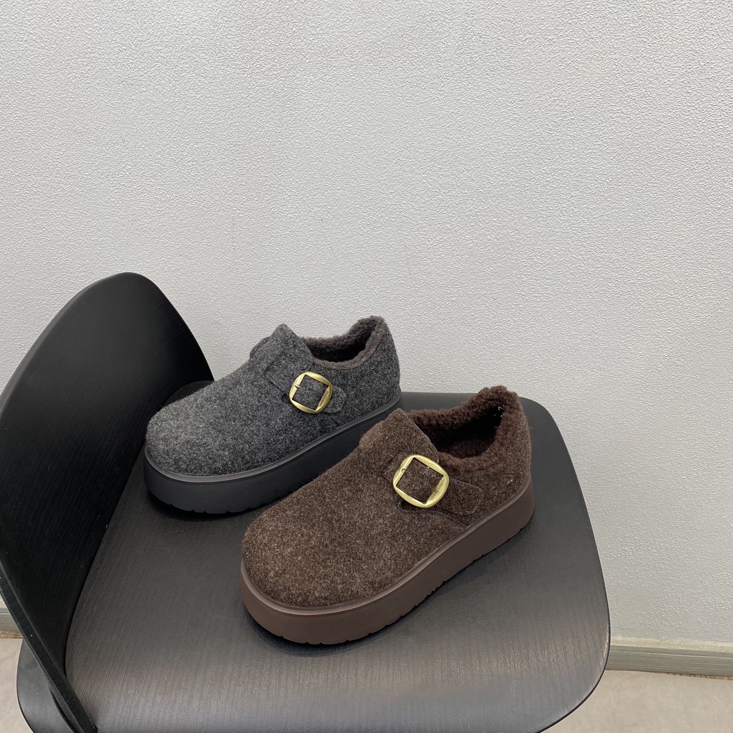 舒适百搭皮带扣绒面加绒保暖女鞋