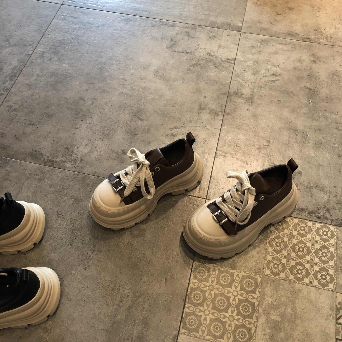 时尚英伦风皮带扣真皮休闲鞋单鞋