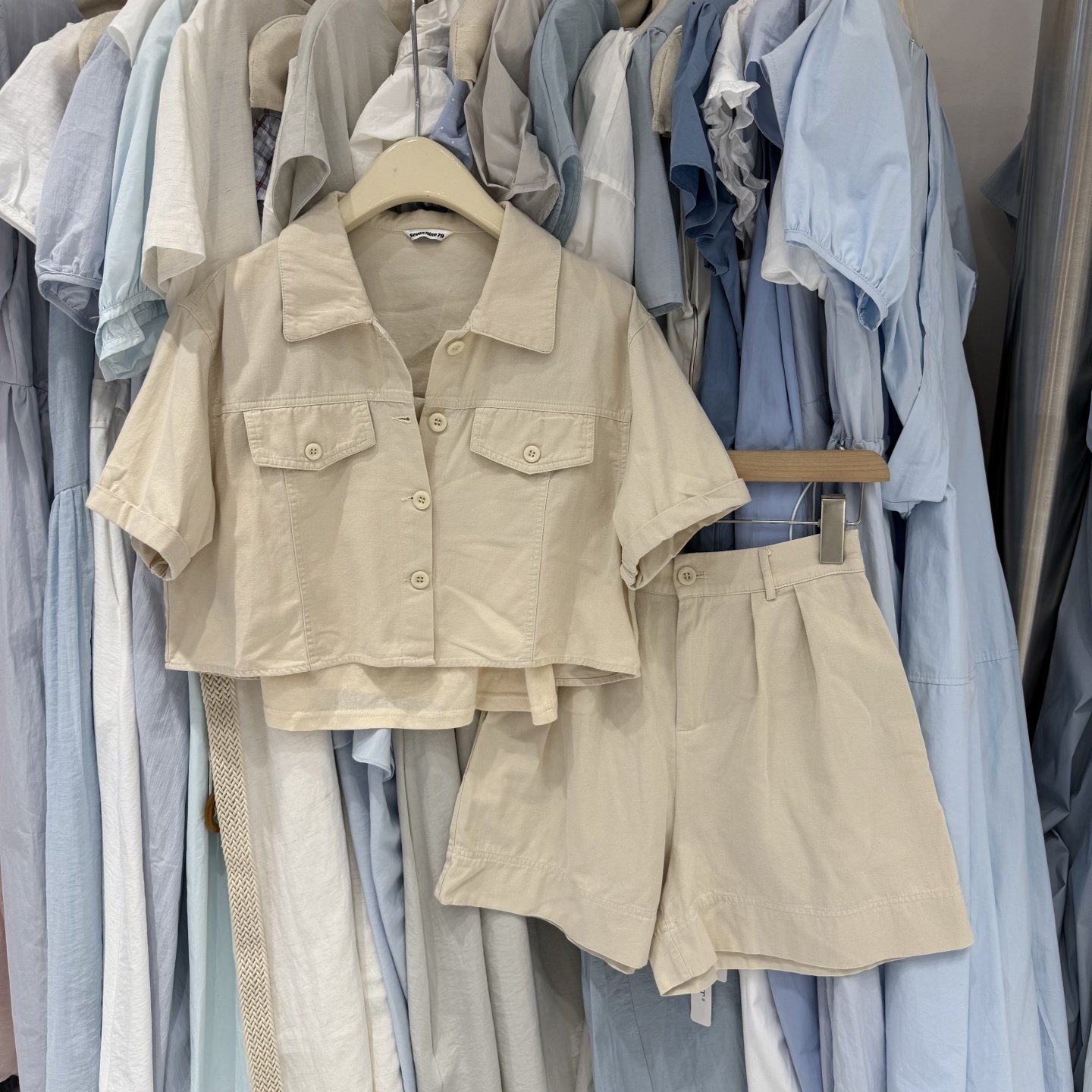 短袖衬衫+吊带背心+短裤 休闲套装女2026新款韩版显瘦三件套8119