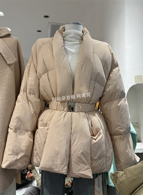法式气质V领洋气显瘦羽绒服女2024冬季新款系带收腰修身外套24813