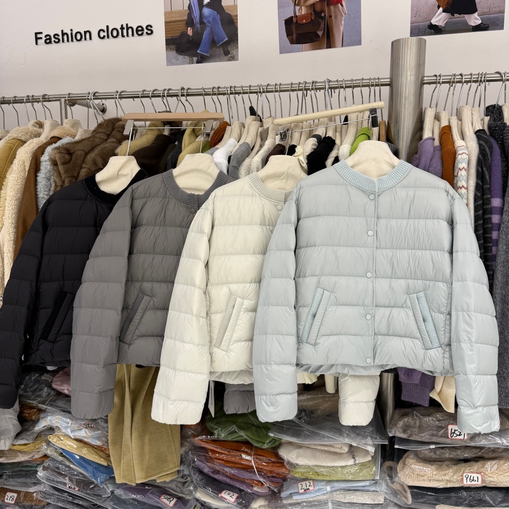 轻薄型拼针织圆领短款90白鸭绒羽绒服女秋冬韩版宽松百搭外套8218